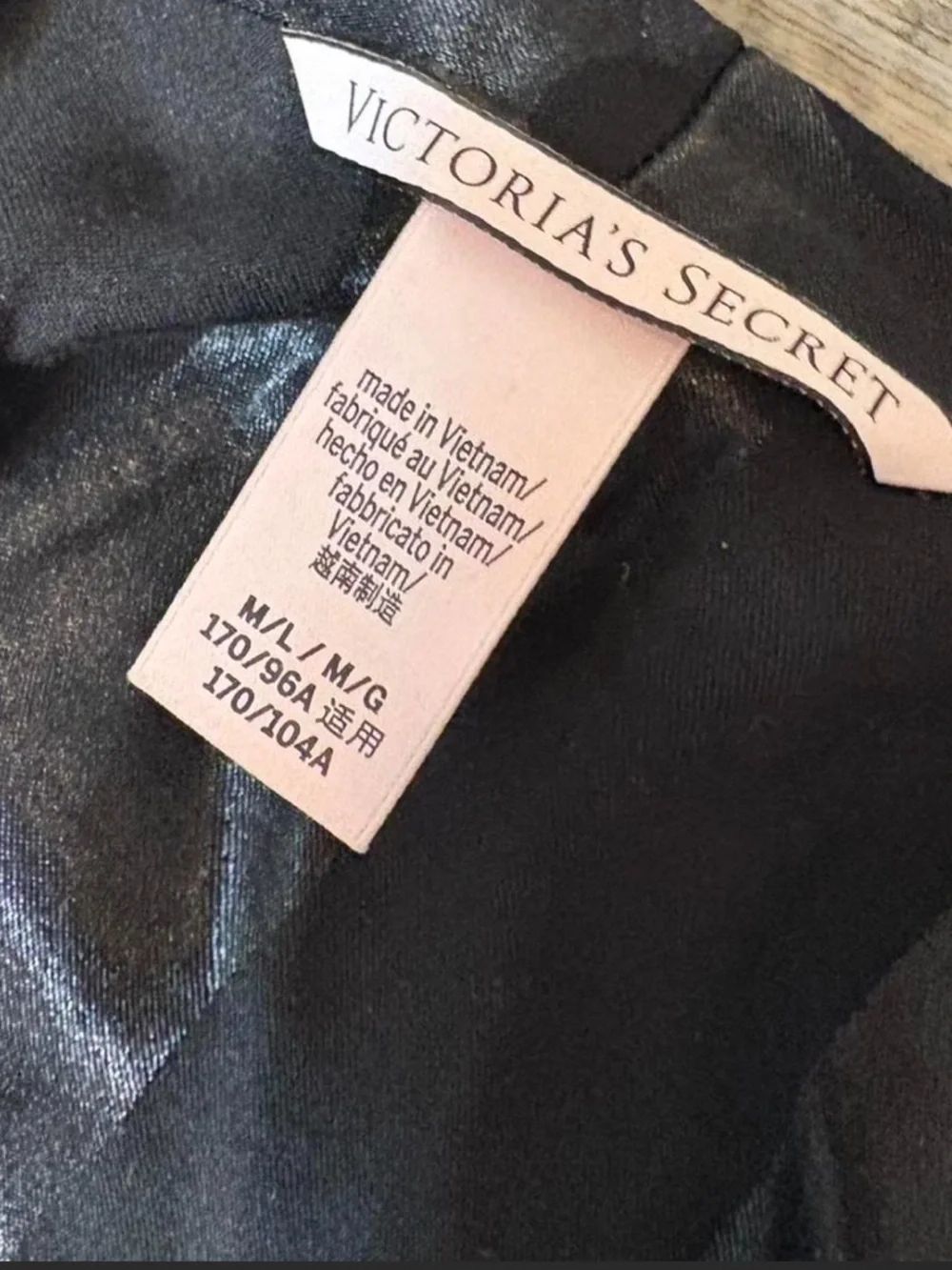 Victoria Secret Robe - Picture 7 of 7